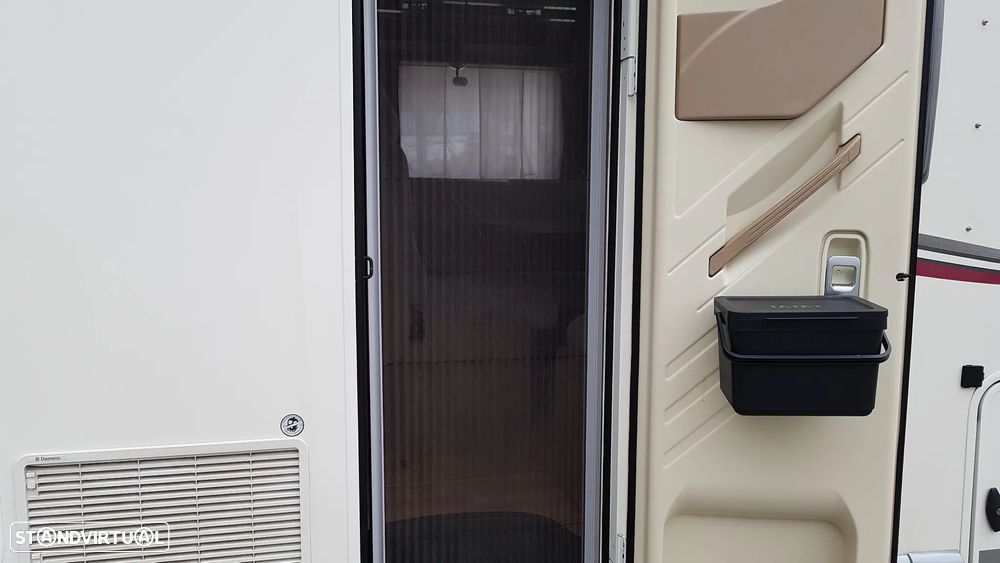 Rapido Serie 8F 891F Cama Central - 9