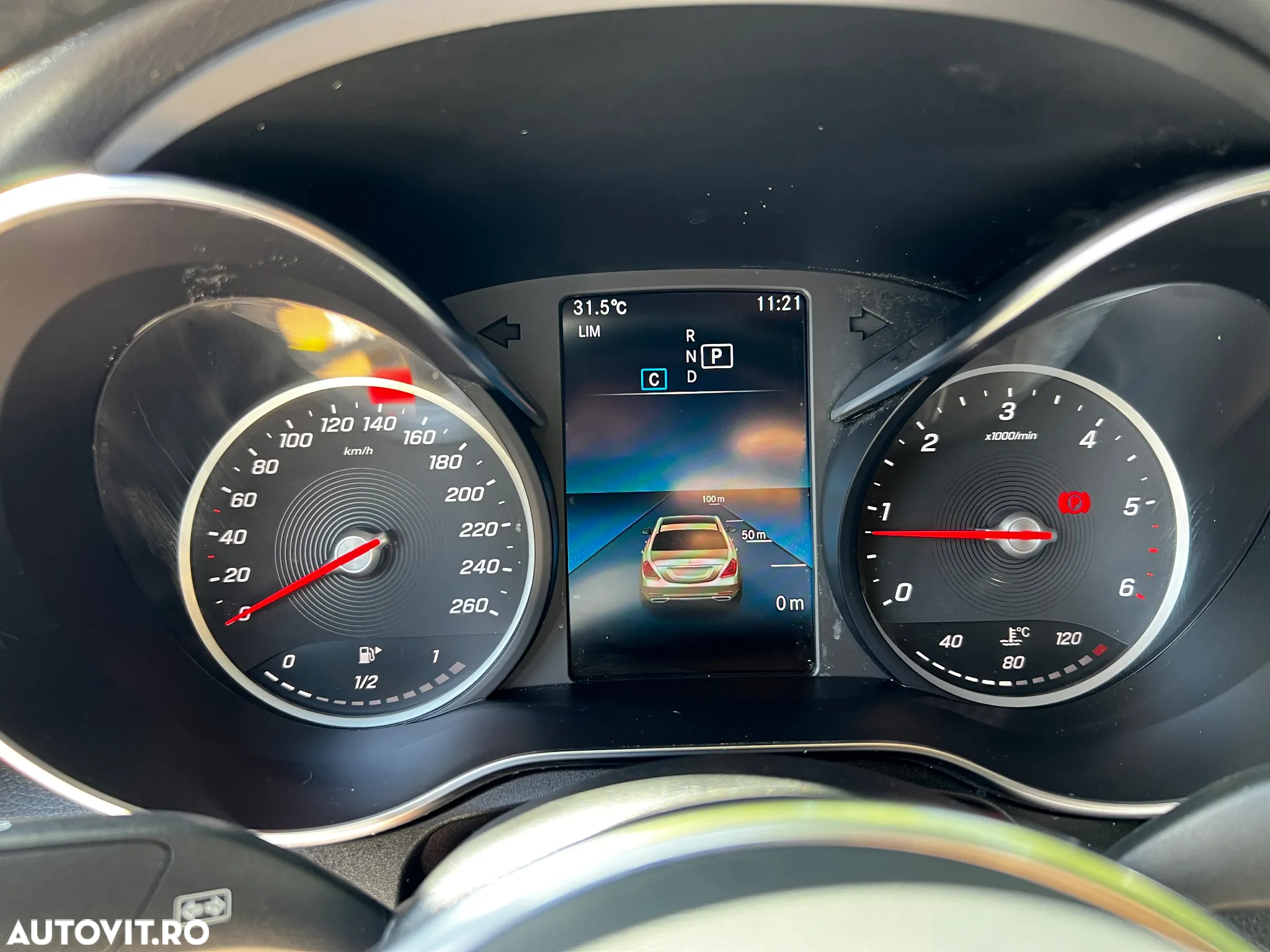 Mercedes-Benz GLC 200 d - 32