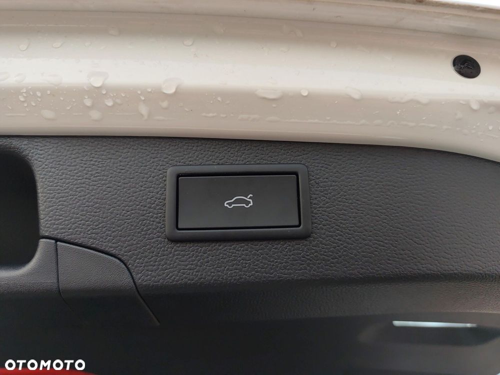 Volkswagen Passat - 30
