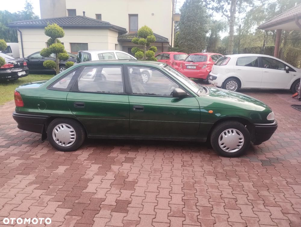 Opel Astra - 8