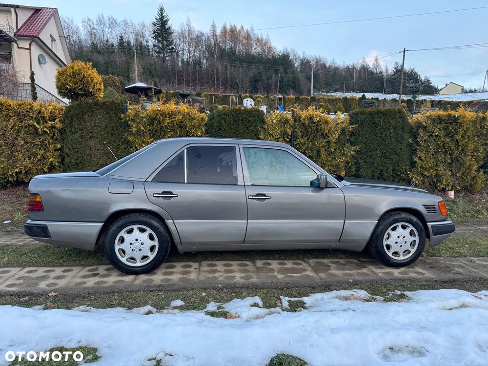 Mercedes-Benz W124 (1984-1993) - 2