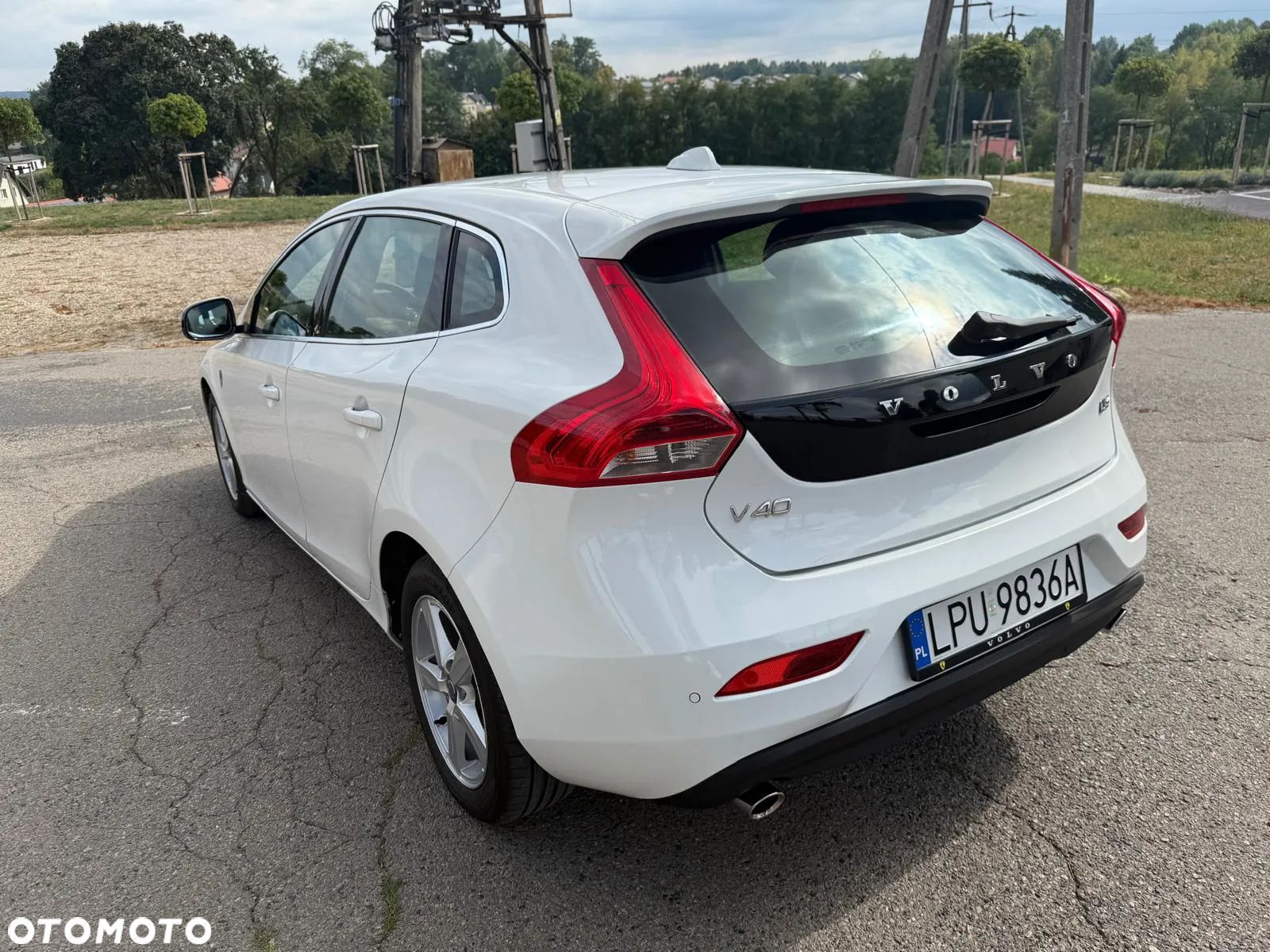 Volvo V40 D3 Drive-E Momentum - 14