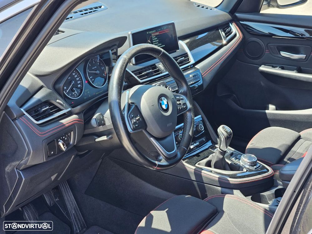 BMW 218 Active Tourer d Line Luxury - 11