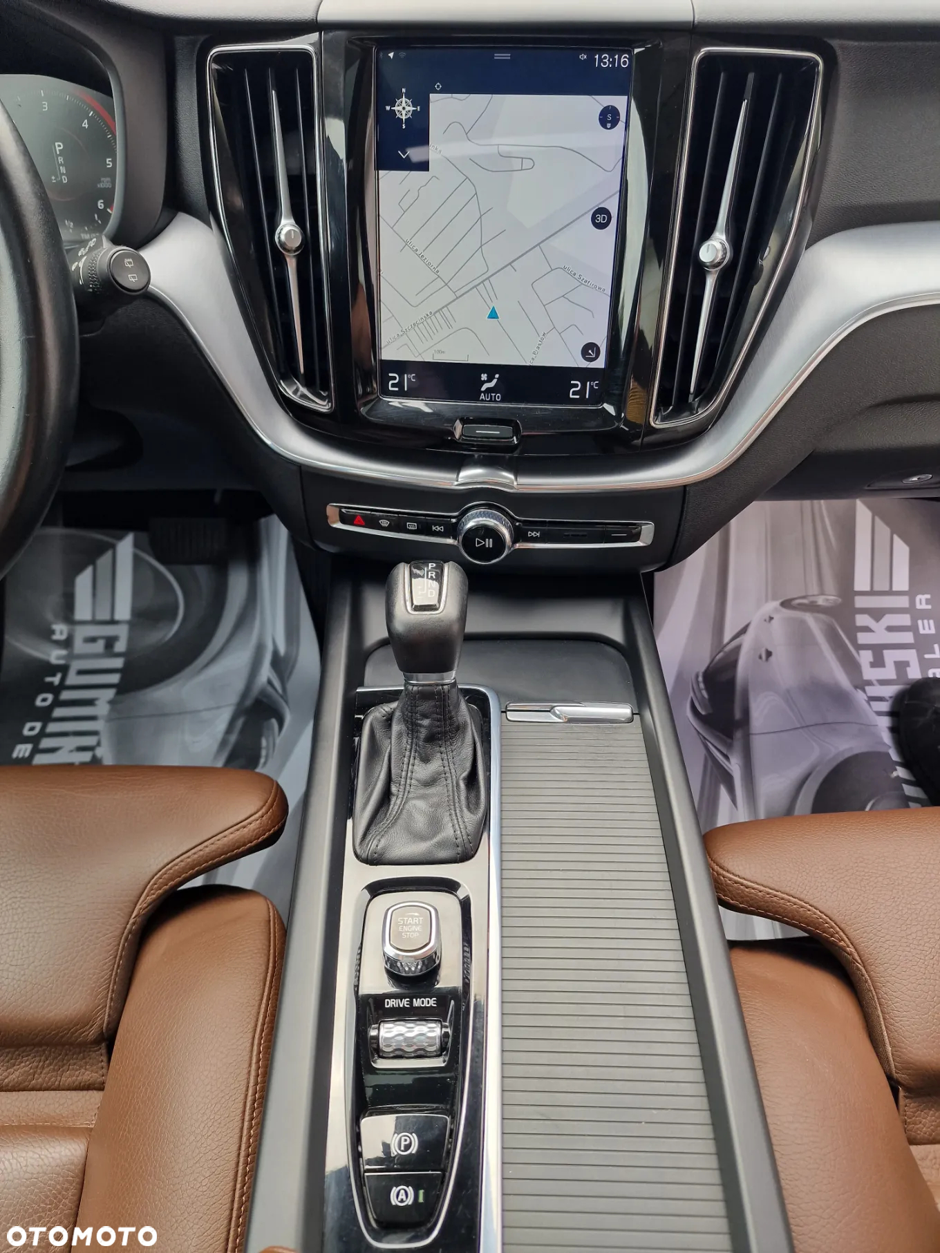 Volvo XC 60 - 30