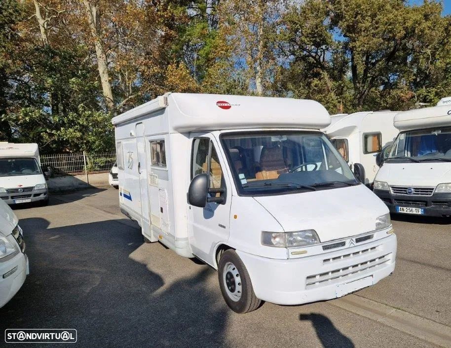 Burstner T-Modelo 595  cama Francesa - 1
