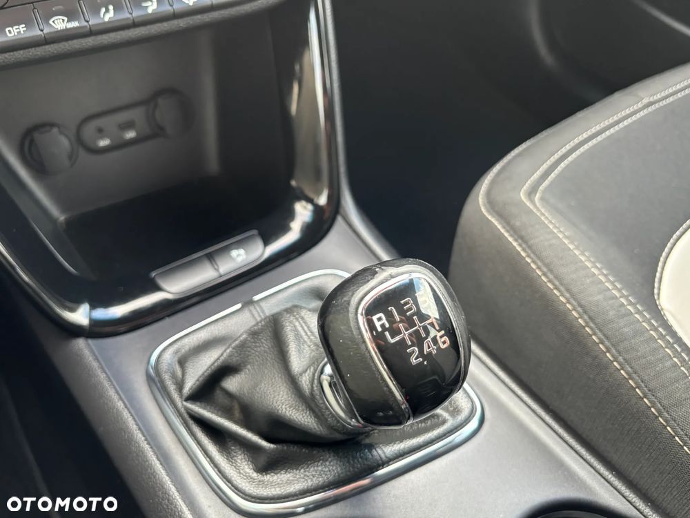 Kia Ceed 1.6 GDI Spirit - 26