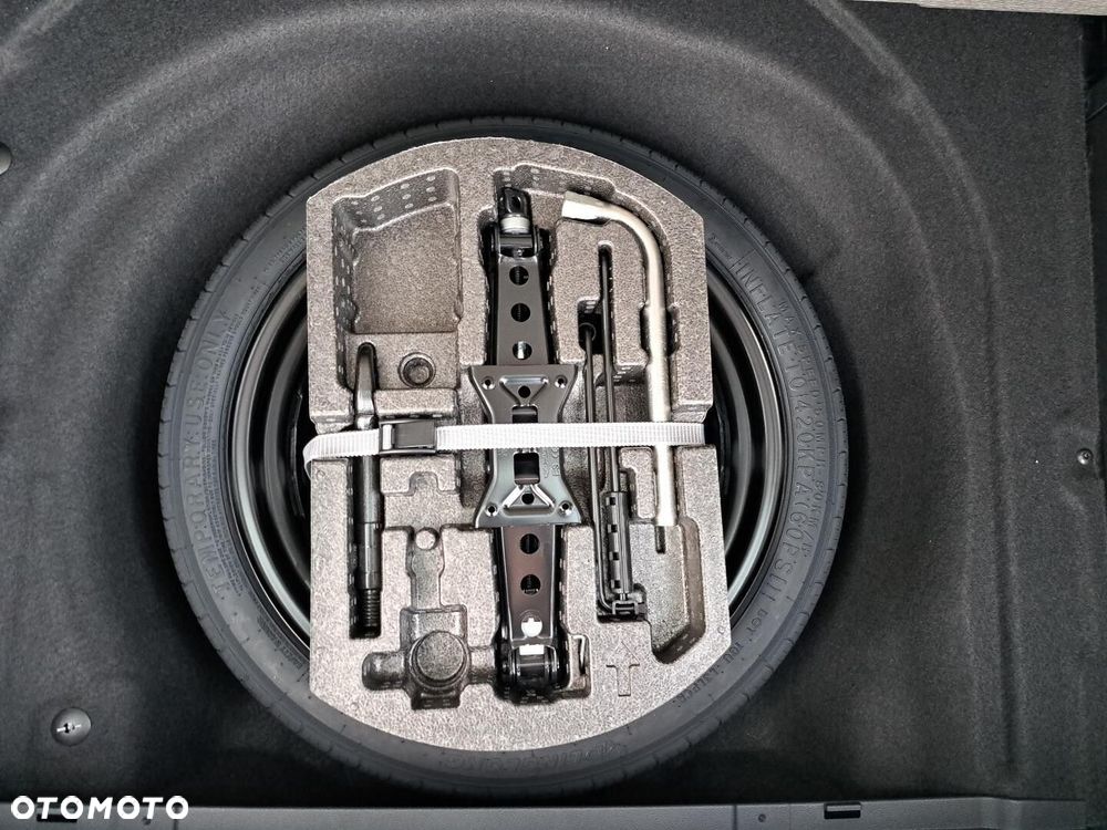 Volkswagen Passat - 28