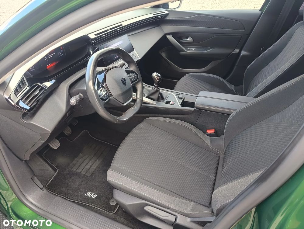 Peugeot 308 - 13