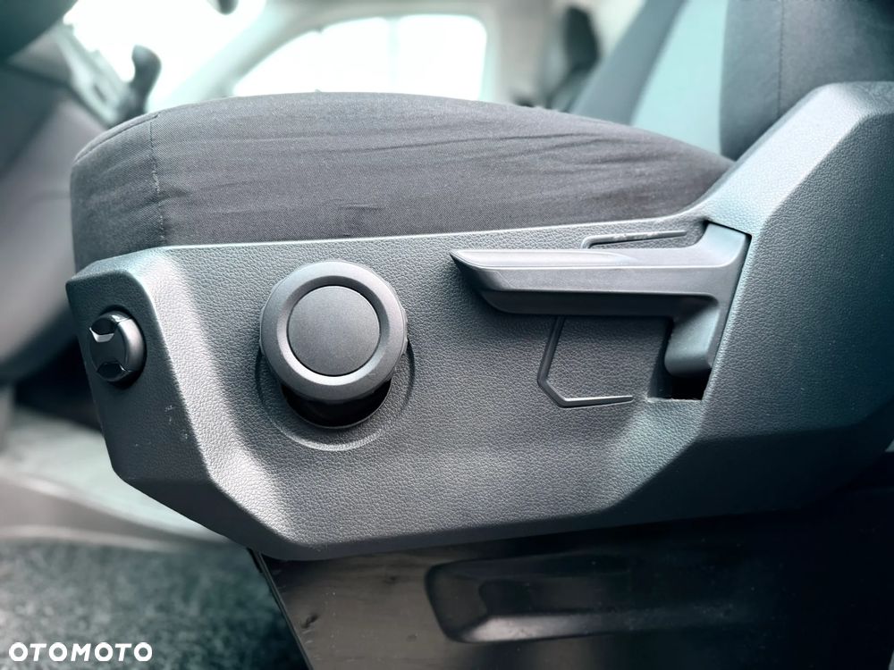 Volkswagen Crafter - 11