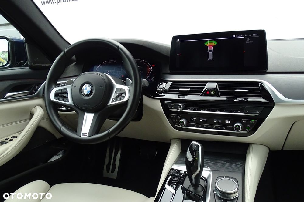 BMW Seria 5 520d M Sport sport - 40