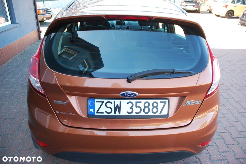 Ford Fiesta 1.6 TDCi DPF Titanium - 10