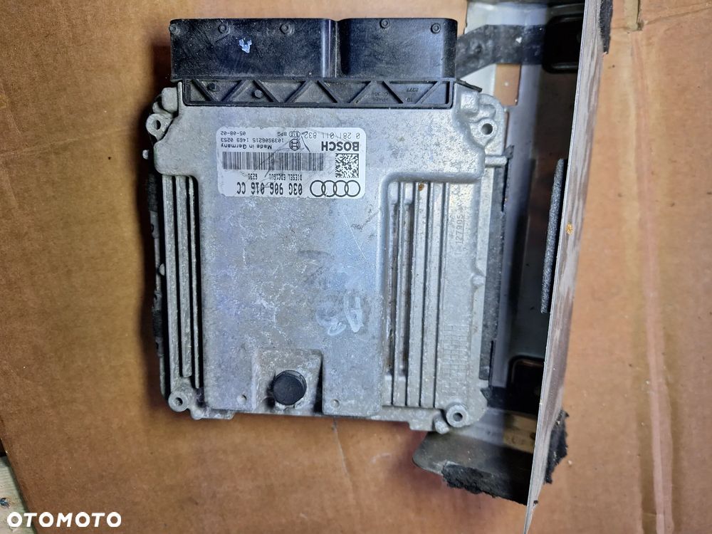 sterownik silnika AUDI 03G906016CC 0281011832 - 2
