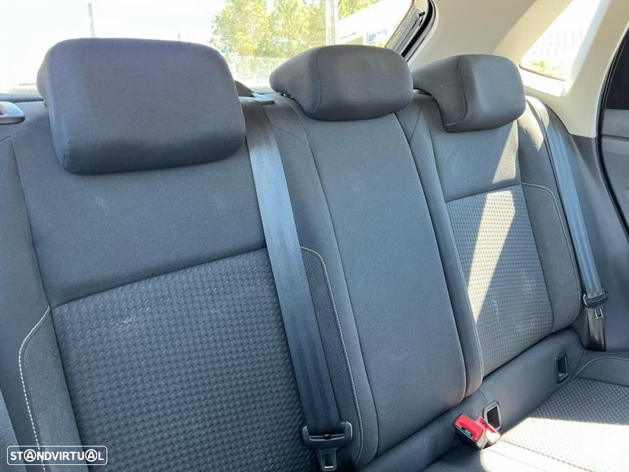 VW Polo 1.6 TDI Confortline - 10