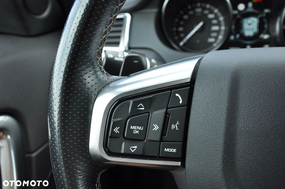 Land Rover Discovery Sport 2.0 D180 R-Dynamic HSE - 18