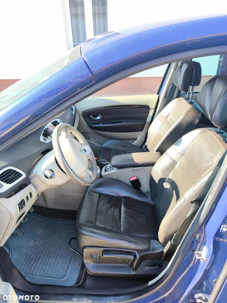 Renault Scenic 1.9 dCi Privilege - 8