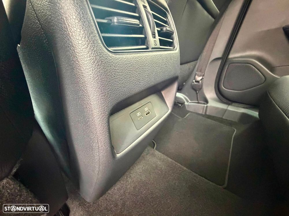 Nissan Qashqai 1.3 DIG-T N-Connecta LED - 28