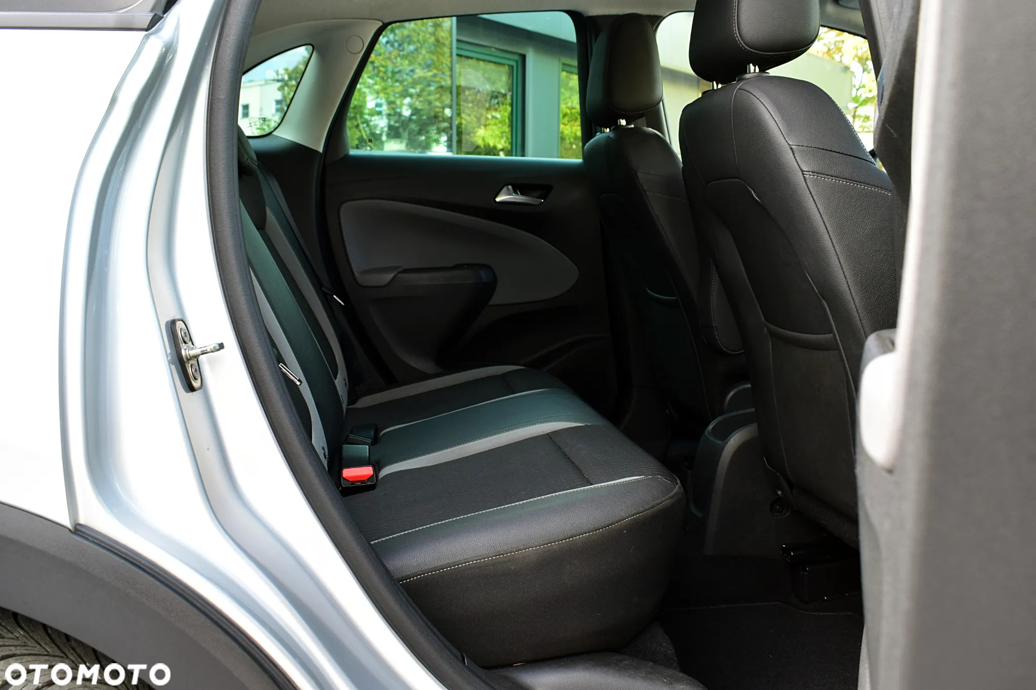 Opel Crossland X 1.2 T Enjoy S&S - 7