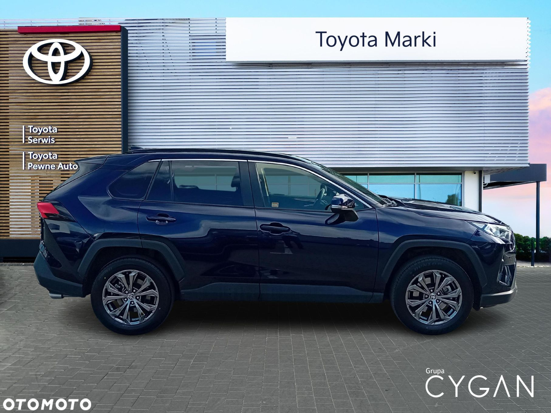 Toyota RAV4 - 6