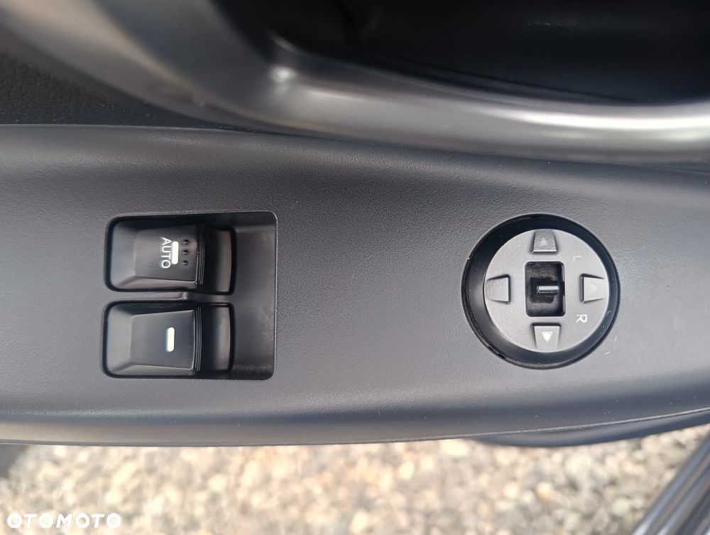 Kia Rio 1.2 Attract - 26