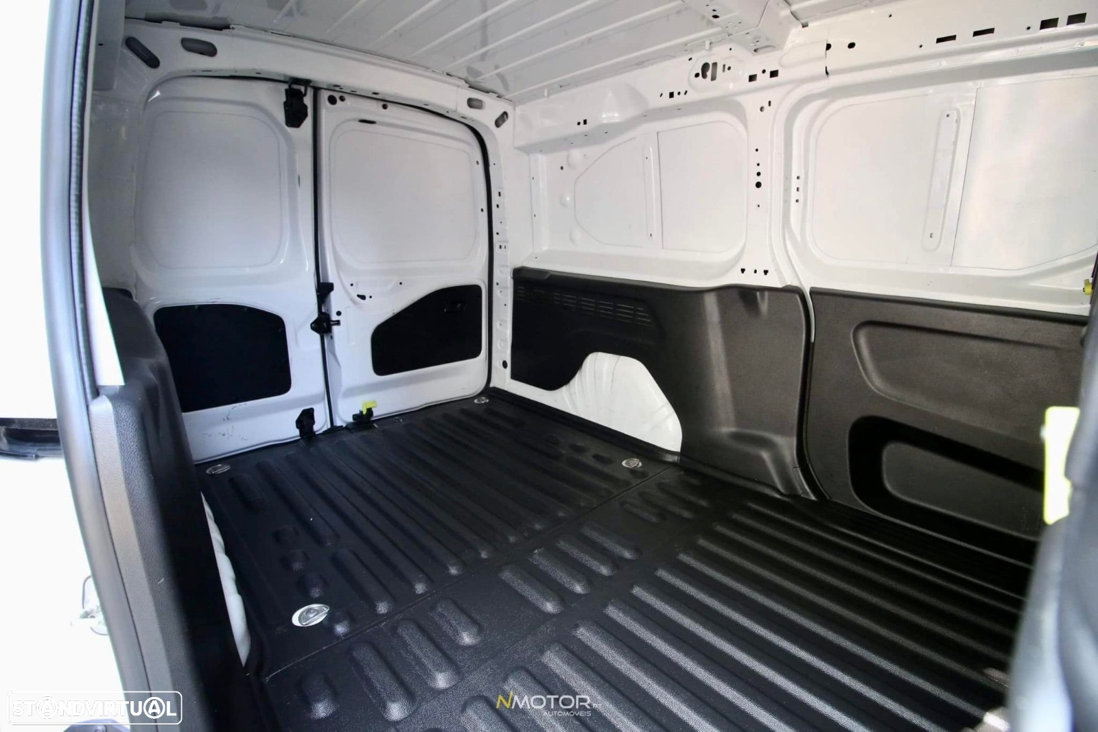 Citroën Berlingo 1.5 BlueHDI - Longa 3 lugares - 14