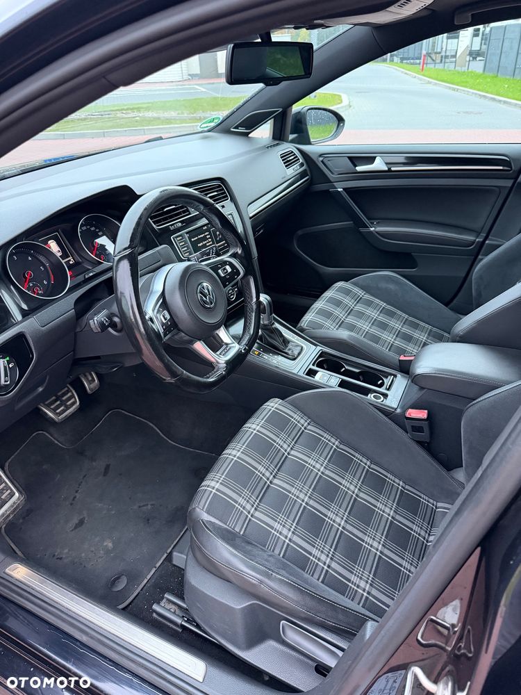Volkswagen Golf 2.0 TDI BMT GTD DSG - 9
