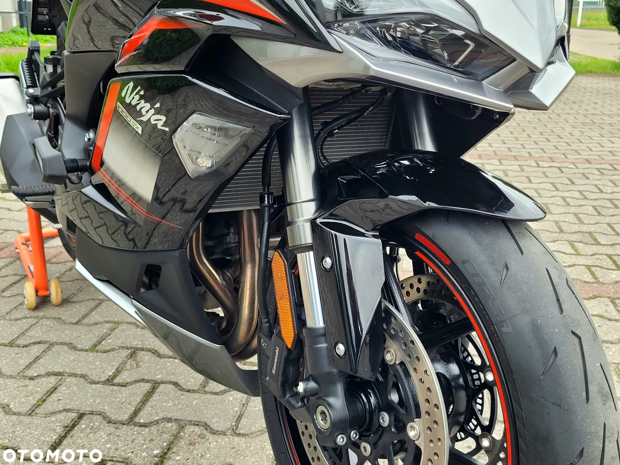 Kawasaki Ninja 1000 SX - 21