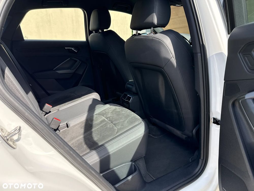 Audi Q3 Sportback 40 TDI quattro S tronic S line - 34
