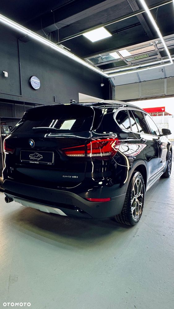 BMW X1 sDrive18i - 9