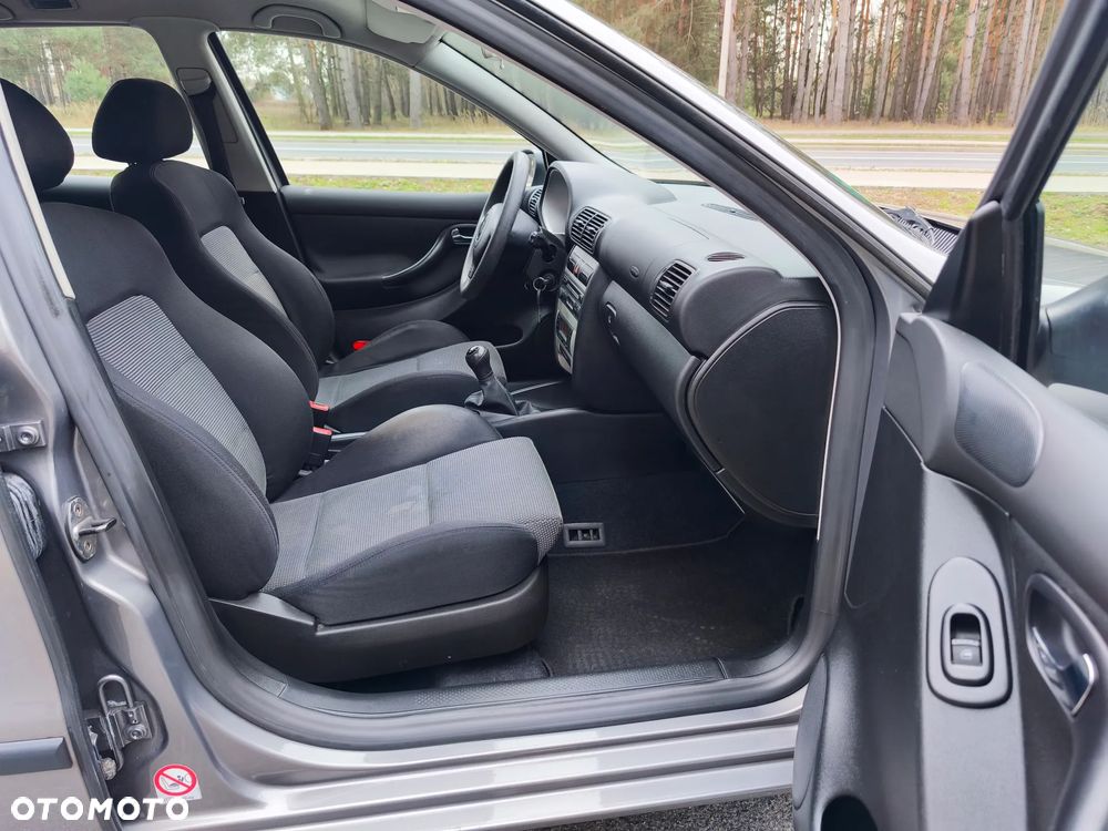 Seat Leon 1.6 Signo - 16