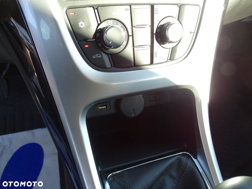 Opel Astra 1.4 Turbo ENERGY - 32