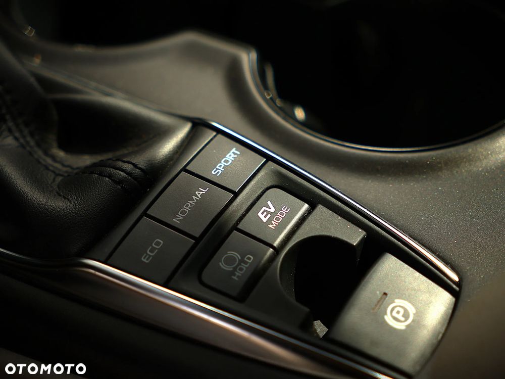 Toyota Camry 2.5 Hybrid Comfort CVT - 19