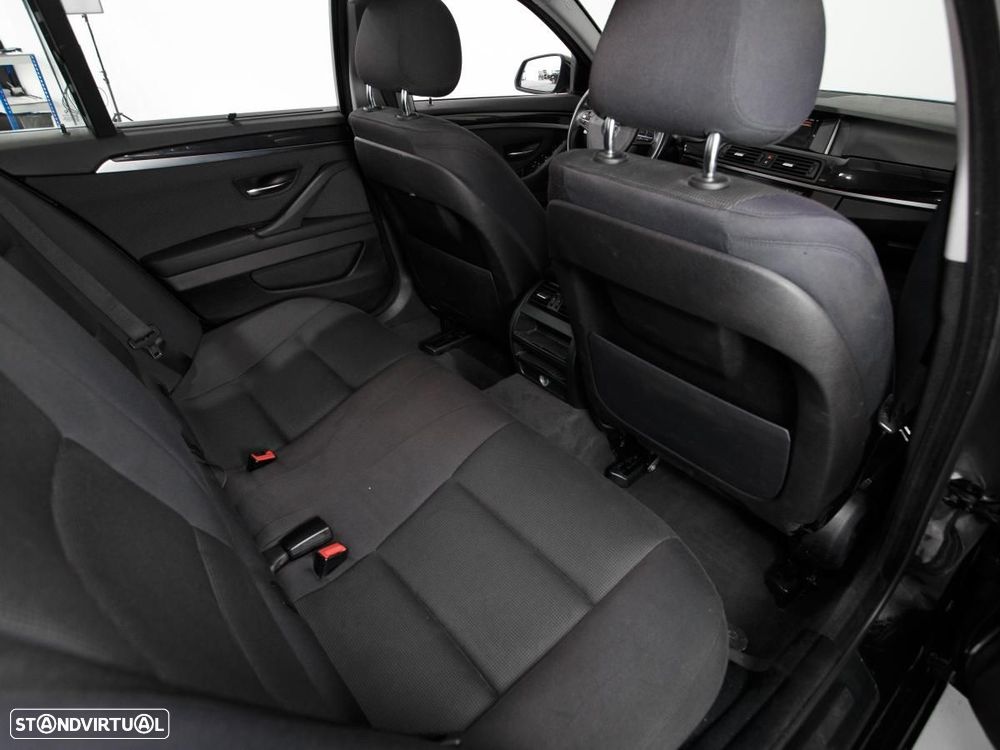 BMW 520 - 12