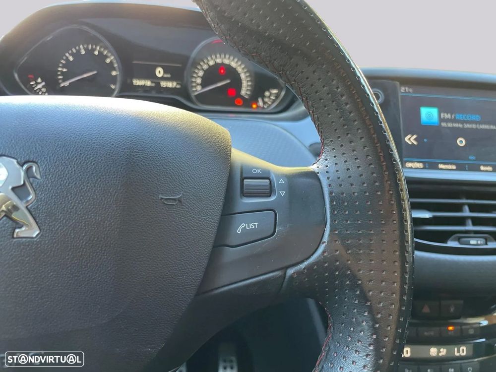 Peugeot 2008 - 23