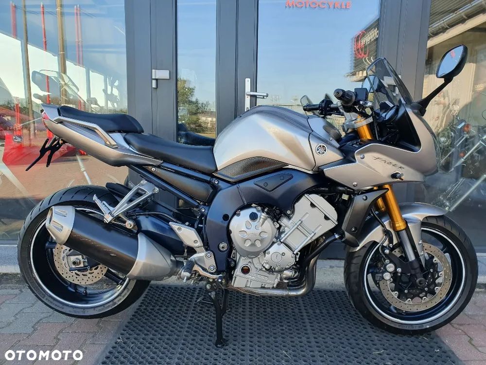 Yamaha FZ - 18