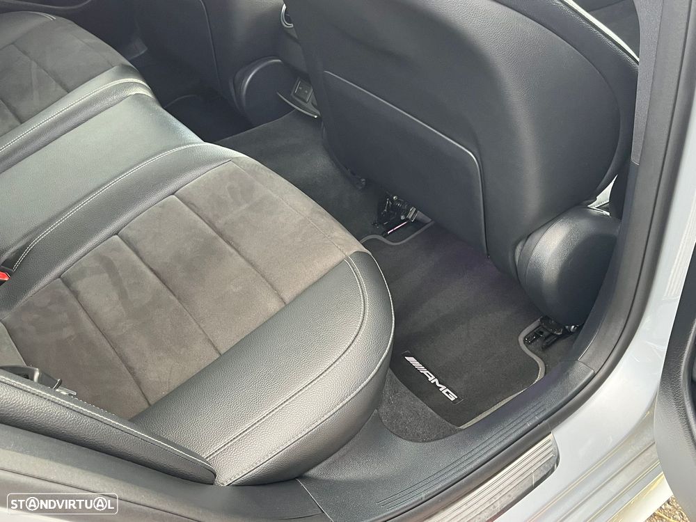 Mercedes-Benz E 300 de AMG Line - 14