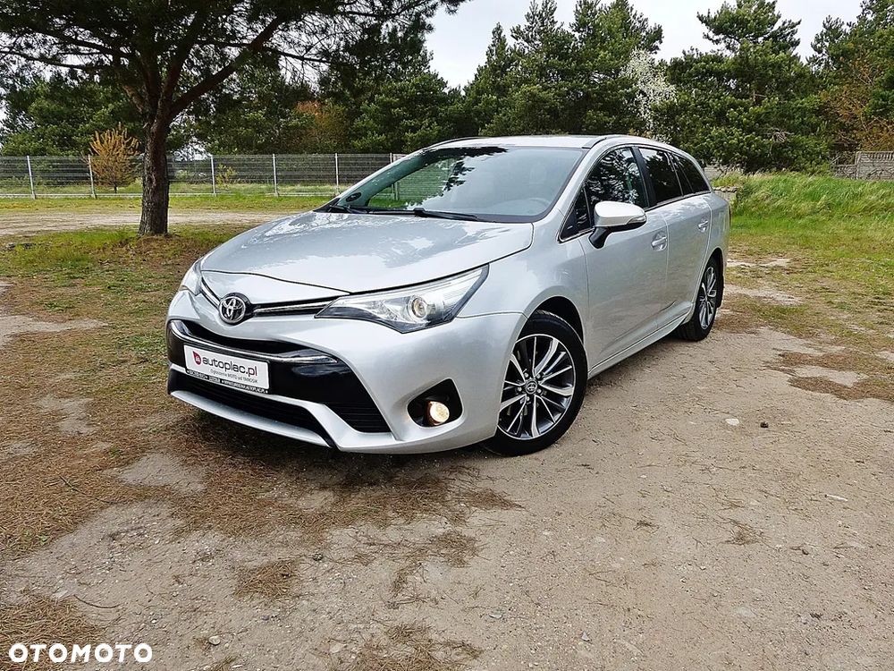 Toyota Avensis 2.0 D-4D Premium - 40