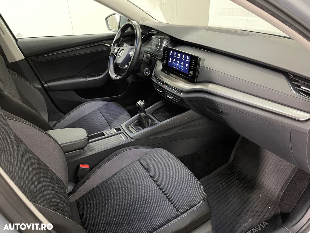 Skoda Octavia 2.0 TDI Ambition - 10