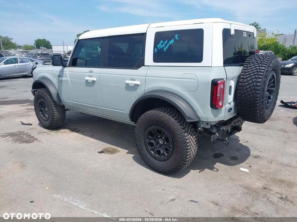 Ford Bronco - 7