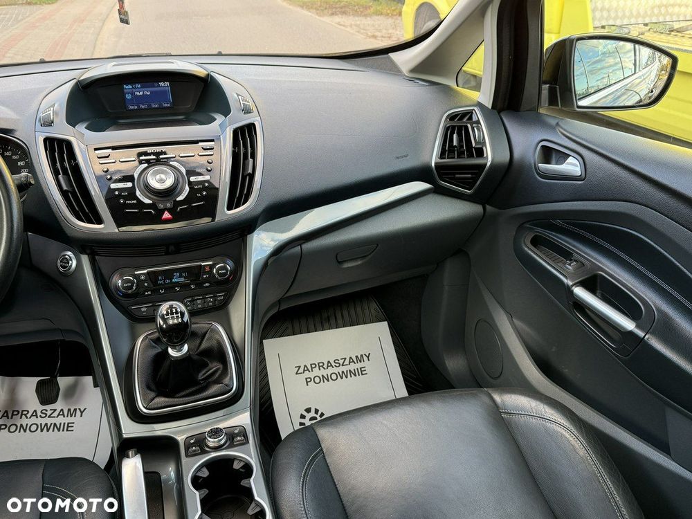 Ford Grand C-MAX - 35