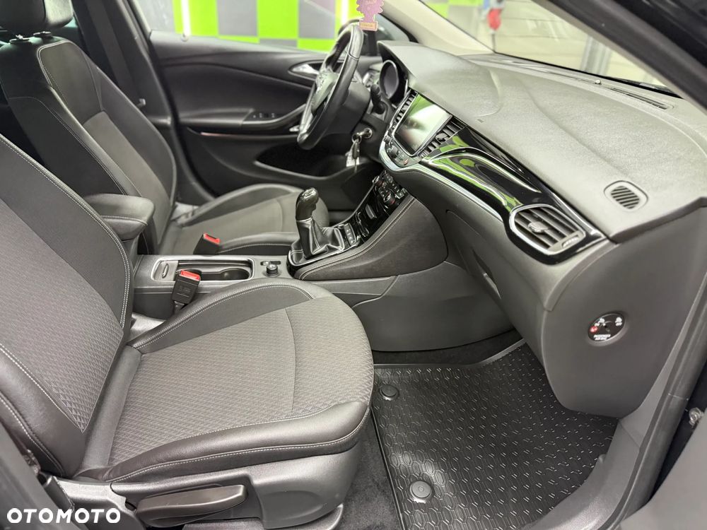 Opel Astra 1.4 Turbo Edition - 28