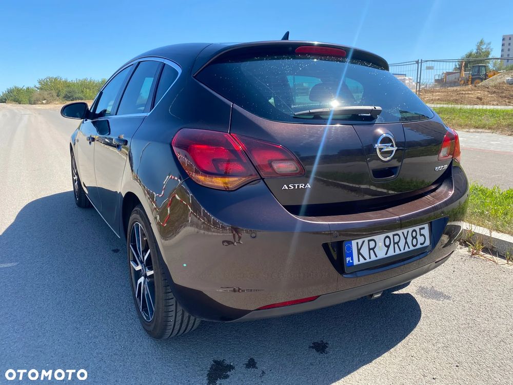 Opel Astra 1.7 CDTI Cosmo S&S - 13