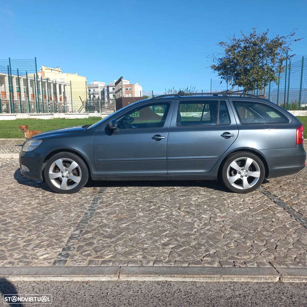 Skoda Octavia Break 1.6 TDi Ambiente - 1