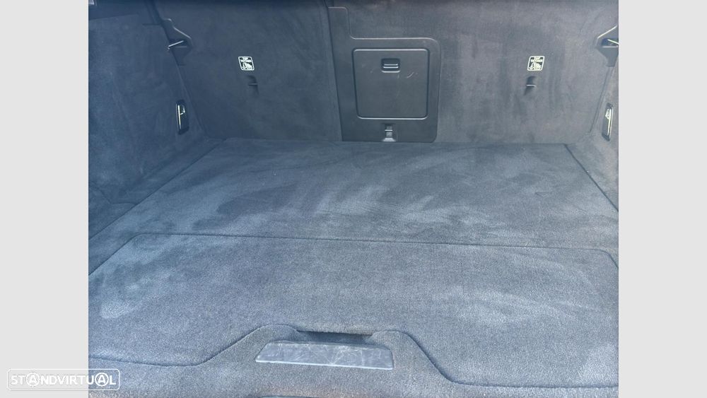 Volvo V90 2.0 T6 PHEV Plus Dark AWD - 17