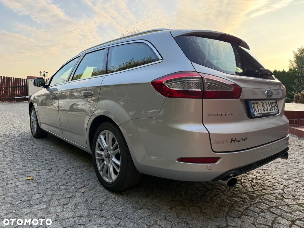 Ford Mondeo 2.0 EcoBoost Titanium - 13