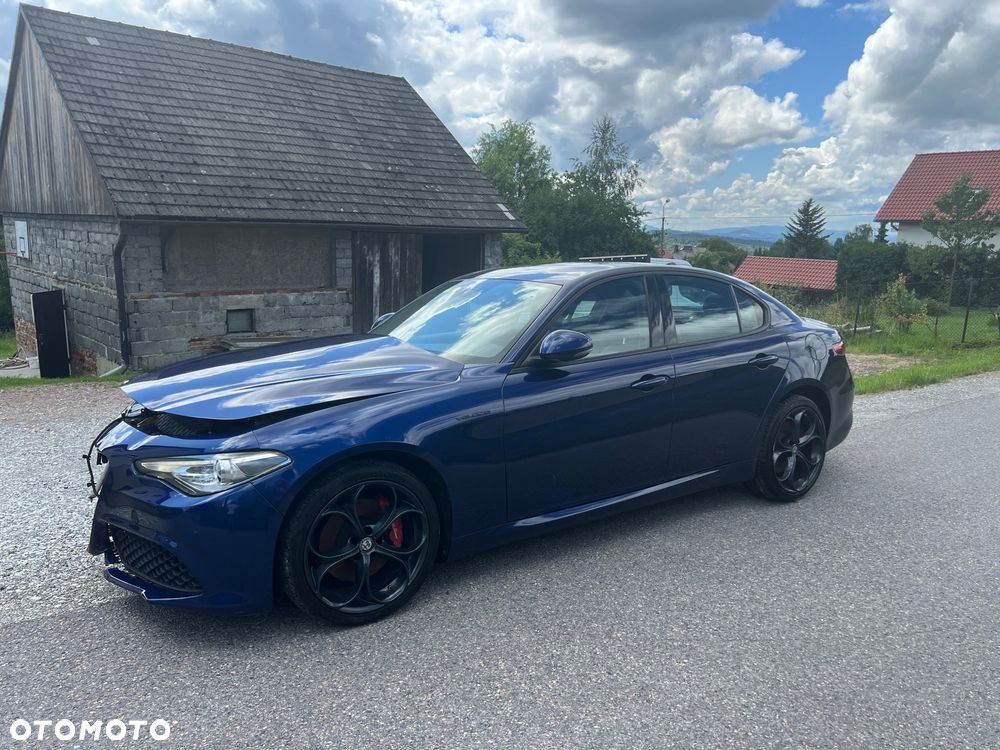 Alfa Romeo Giulia 2.2 D Turbo Veloce Q4 - 3