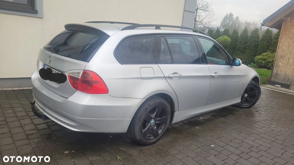 BMW Seria 3 318d DPF - 4