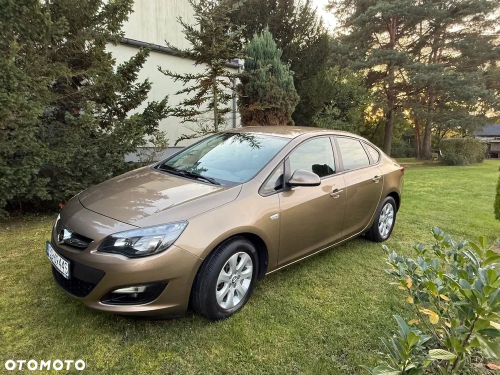 Opel Astra - 2