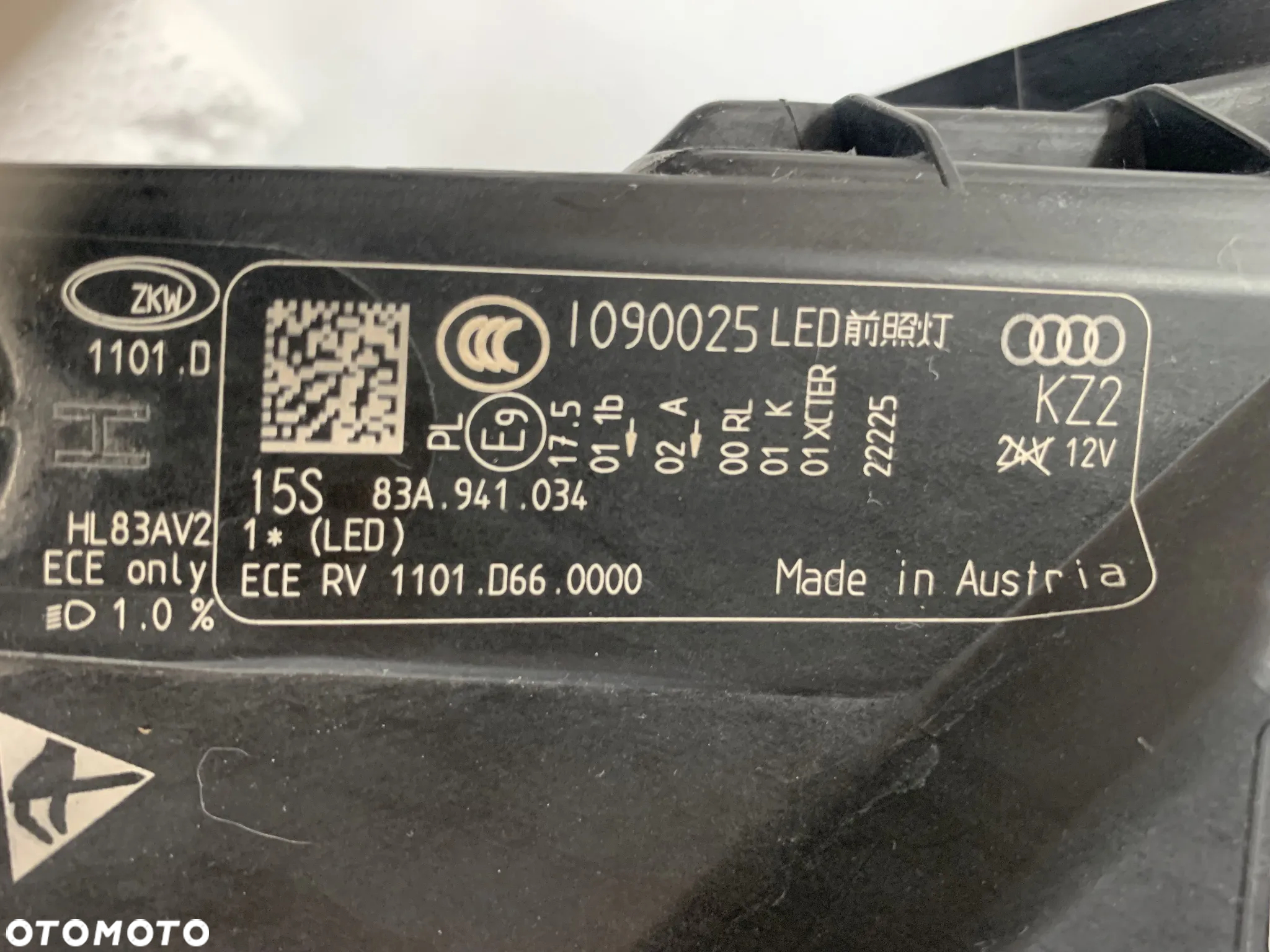 Image Audi Q3 18r FL Světlomet Pravá lampa Lift 2018 - 83A941034