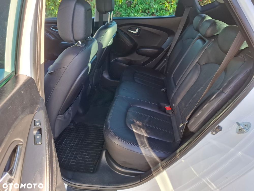 Hyundai ix35 1.7 CRDi 2WD Fifa World Cup Edition - 26