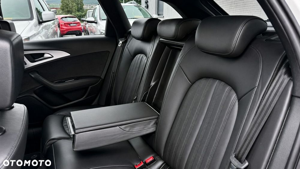 Audi A6 Avant - 10